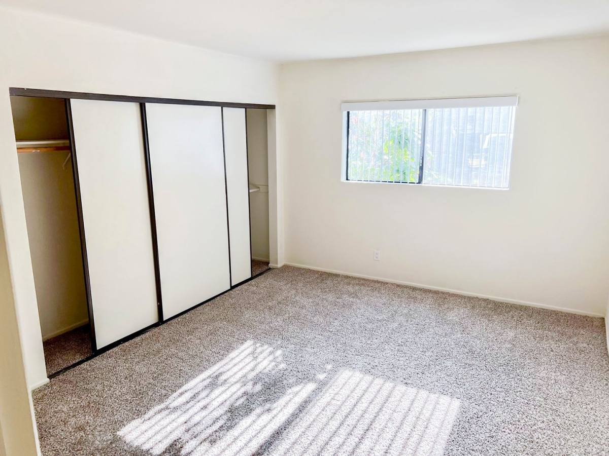 Apartment for rent at 15222 Magnolia Blvd, Sherman Oaks, CA 91403