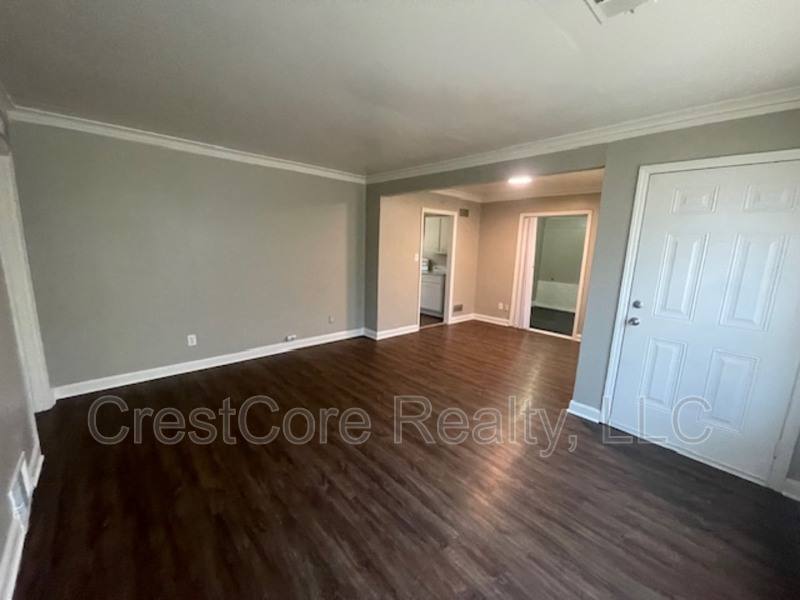 House for rent at 1233 Perkins Terrace, Memphis, TN 38117