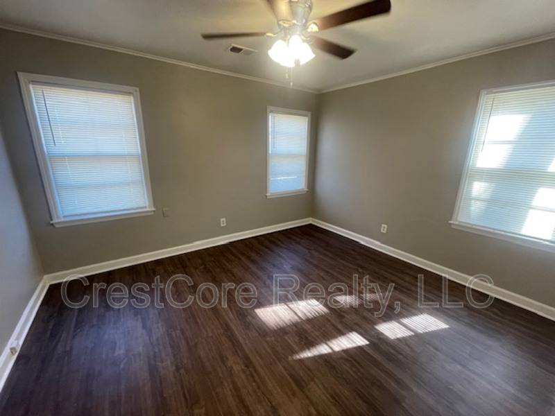 House for rent at 1233 Perkins Terrace, Memphis, TN 38117