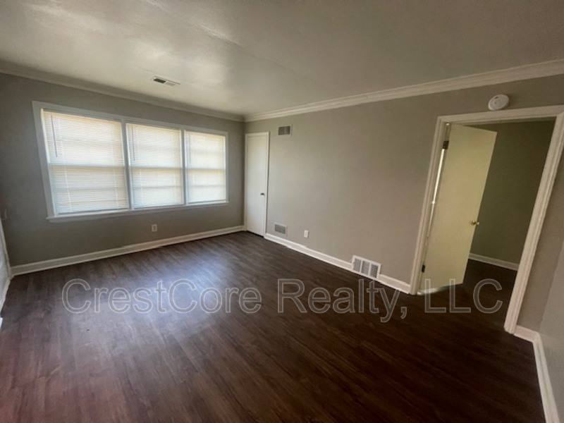 House for rent at 1233 Perkins Terrace, Memphis, TN 38117