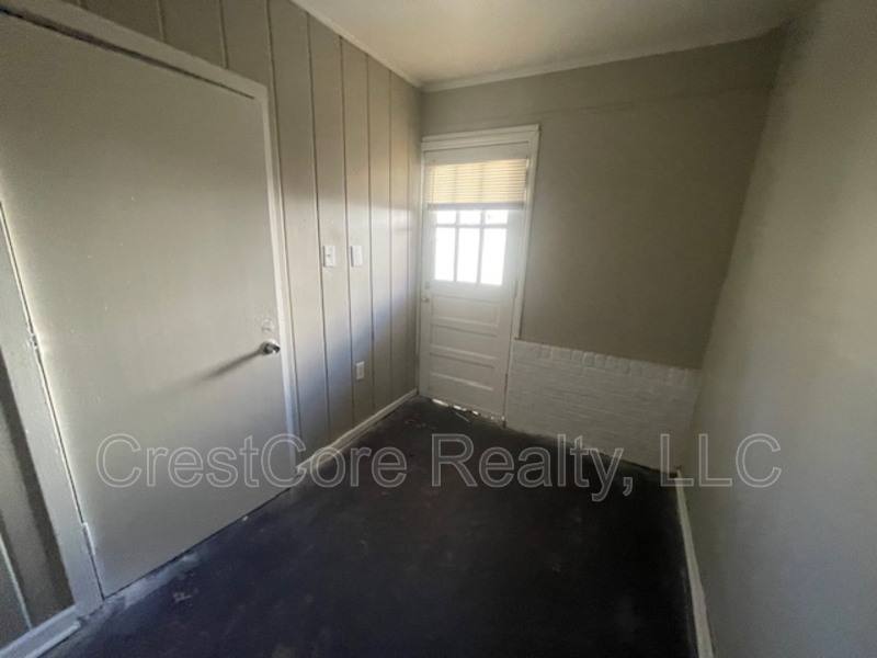 House for rent at 1233 Perkins Terrace, Memphis, TN 38117