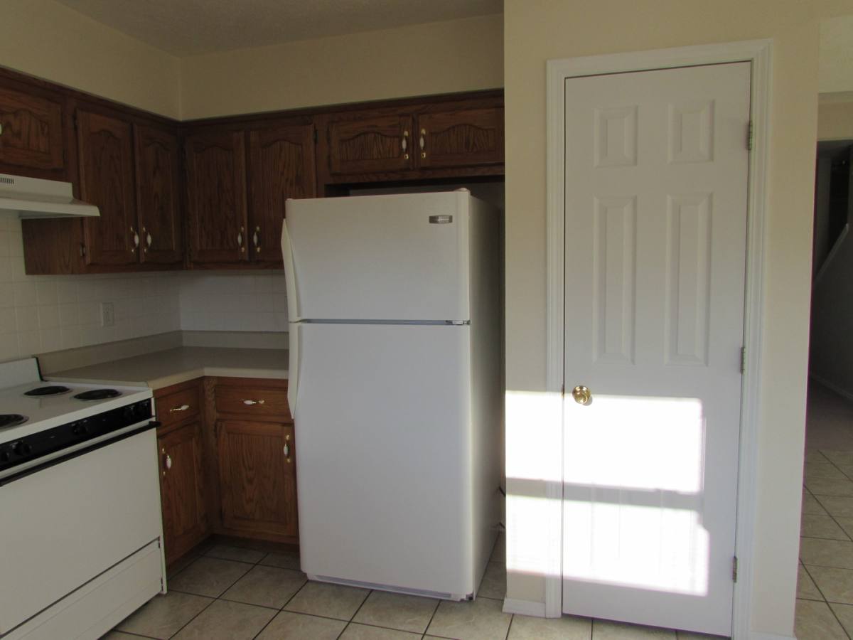 Apartment for rent at 20115 Salina Rd, Waynesville, MO 65583