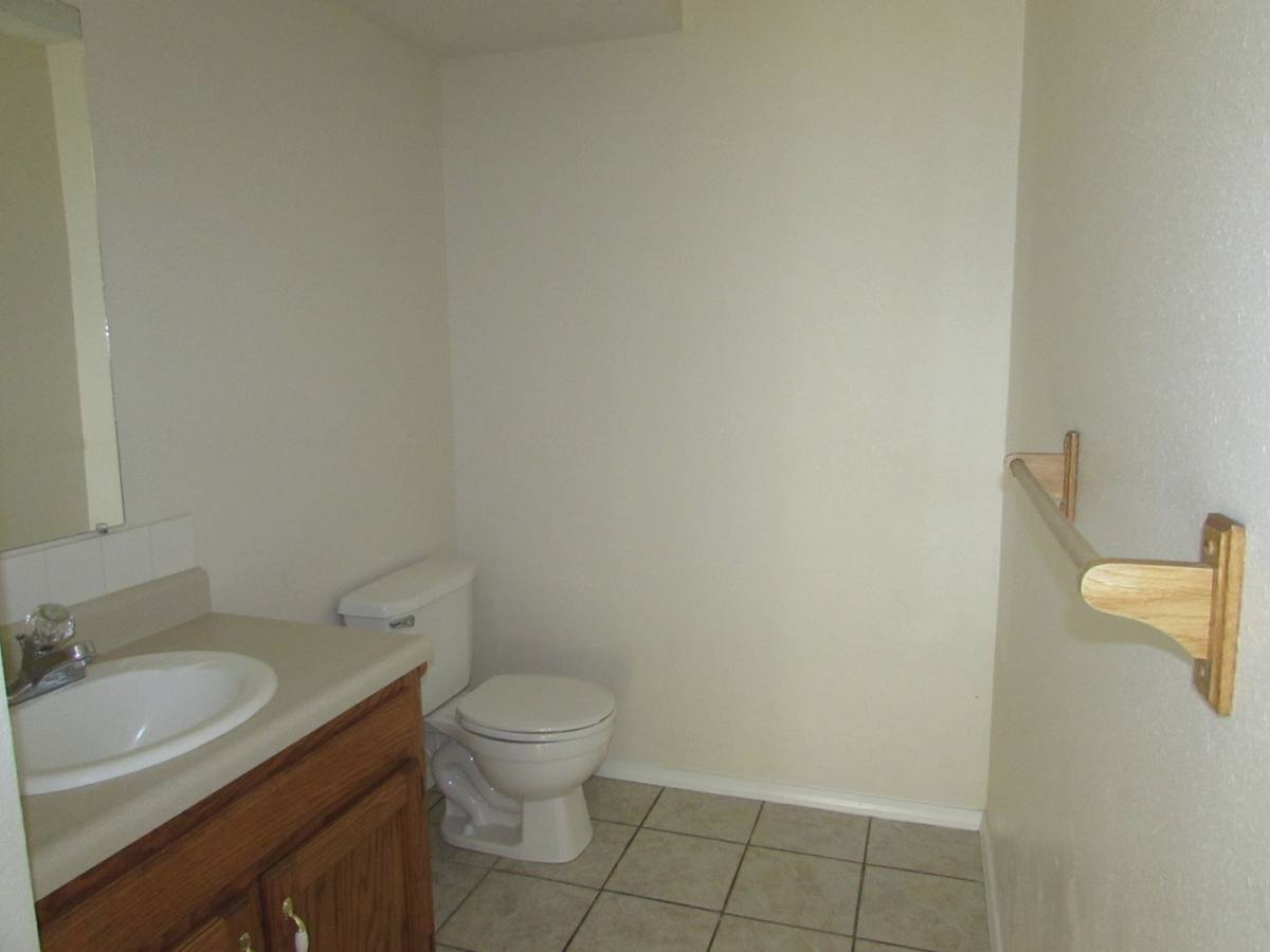 Apartment for rent at 20115 Salina Rd, Waynesville, MO 65583