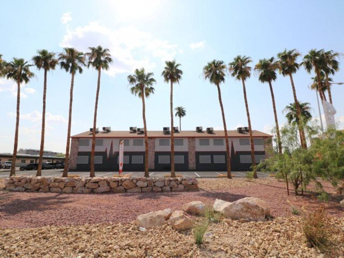 Apartment for rent at 1525 Pinto Lane, Las Vegas, NV 89106