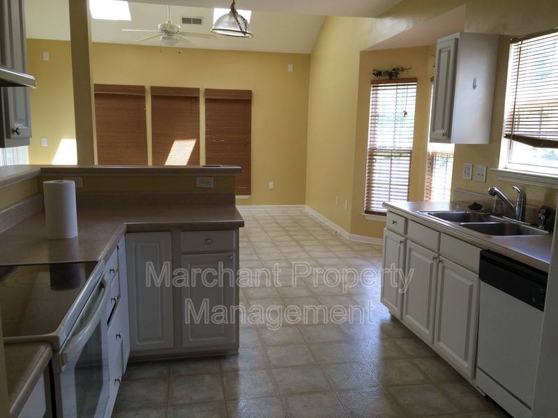 House for rent at 305 Londonderry Court, Greer, SC 29650