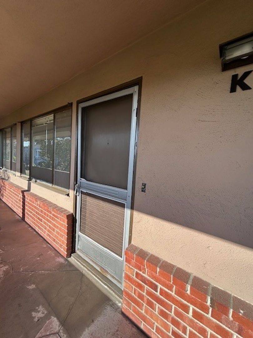 Apartment for rent at 905 Santa Clara Ave, Alameda, CA 94501