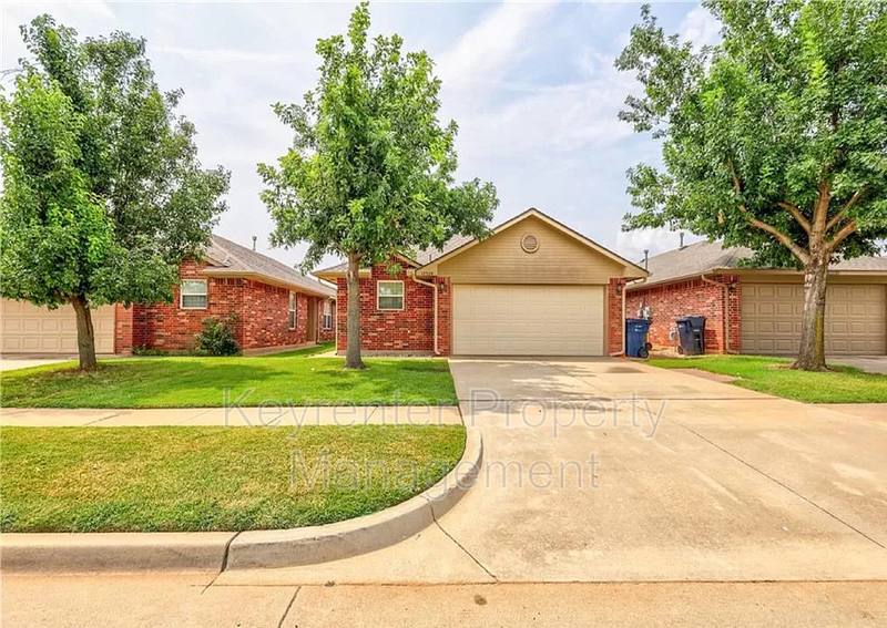 House for rent at 12328 SW 5th St, Yukon, OK 73099
