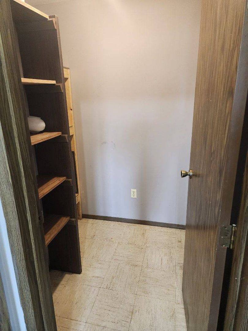 Apartment for rent at 865 Leola Ave, Leola, SD 57456