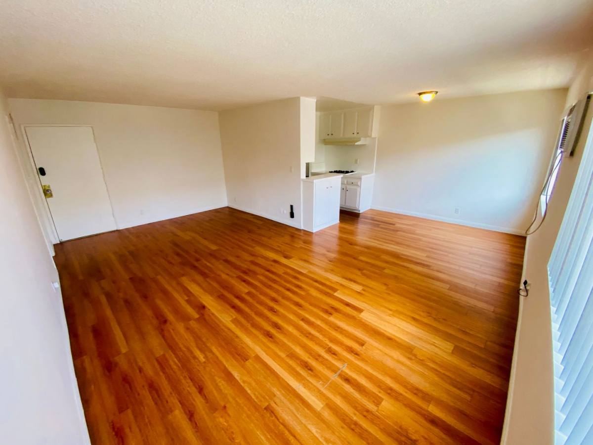 Apartment for rent at 7010 Lanewood Ave, Los Angeles, CA 90028