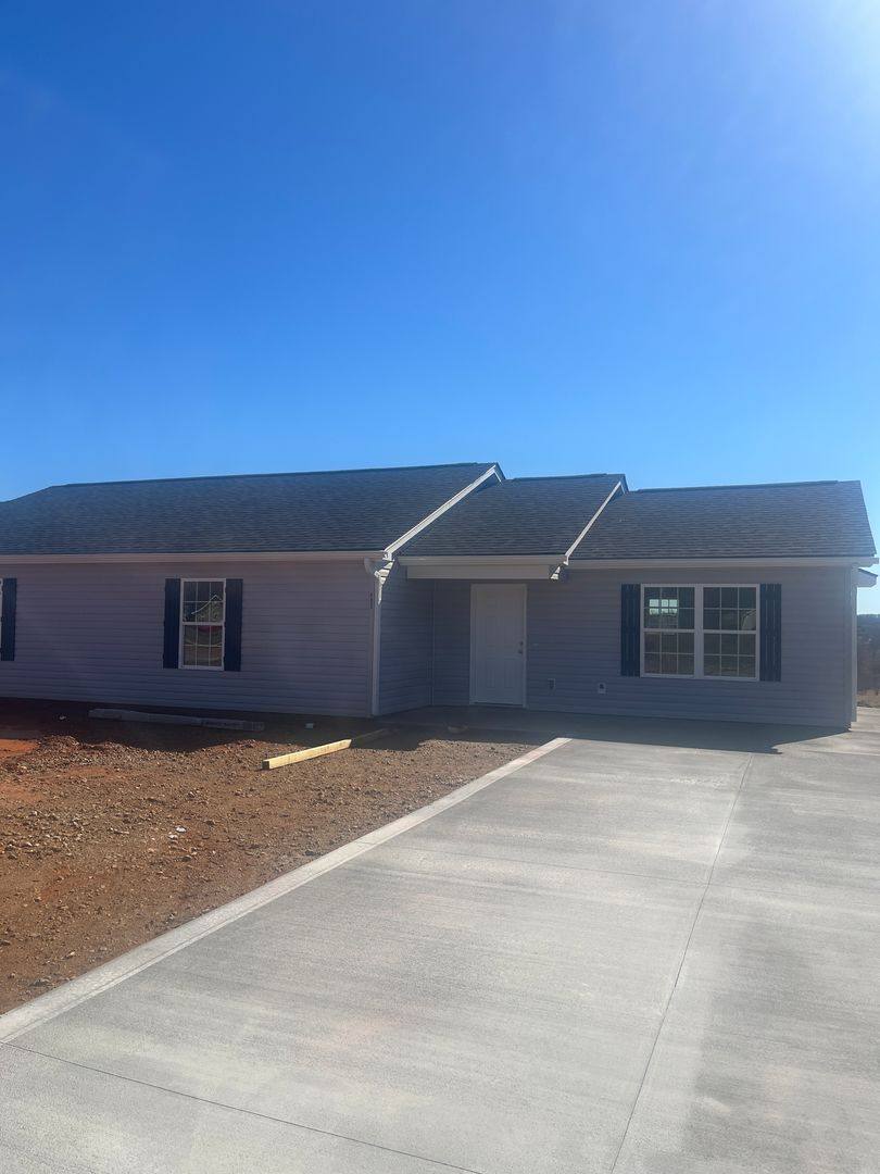 House for rent at 494 Bernice Snow Rd, Greer, SC 29651