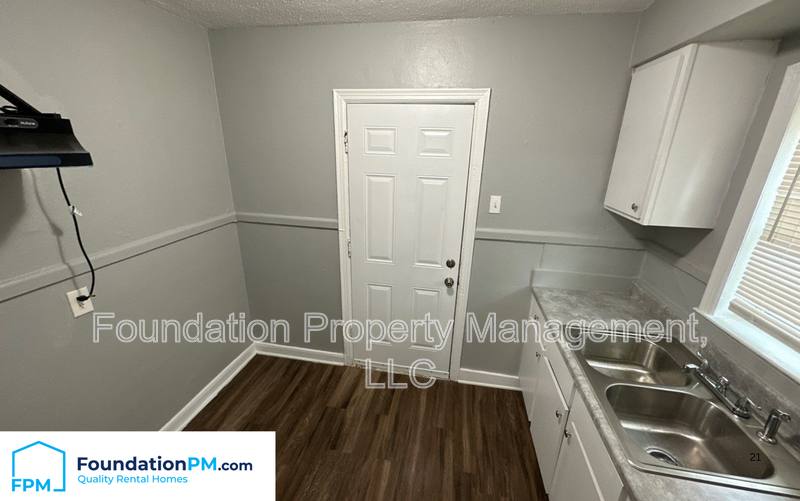 House for rent at 1391 Semmes St, Memphis, TN 38114