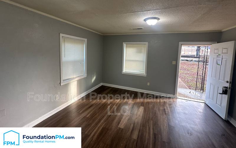 House for rent at 1391 Semmes St, Memphis, TN 38114