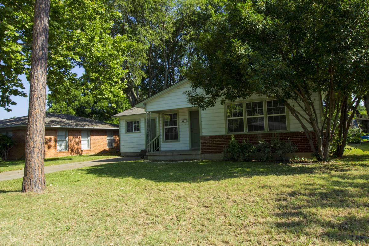 House for rent at 1004 Crescent, Denton, TX 76201