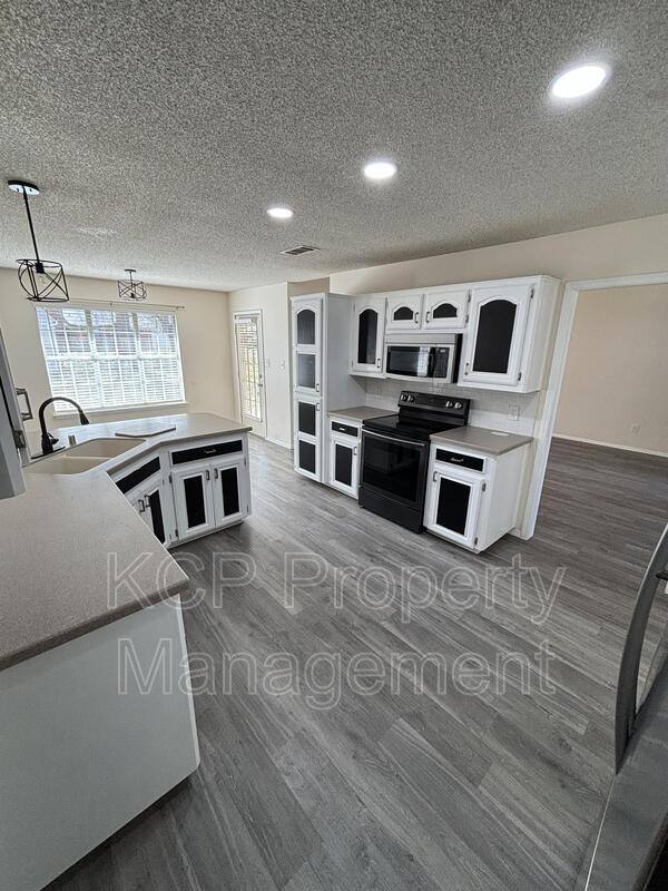 House for rent at 8812 Skypark Dr, Fort Smith, AR 72903