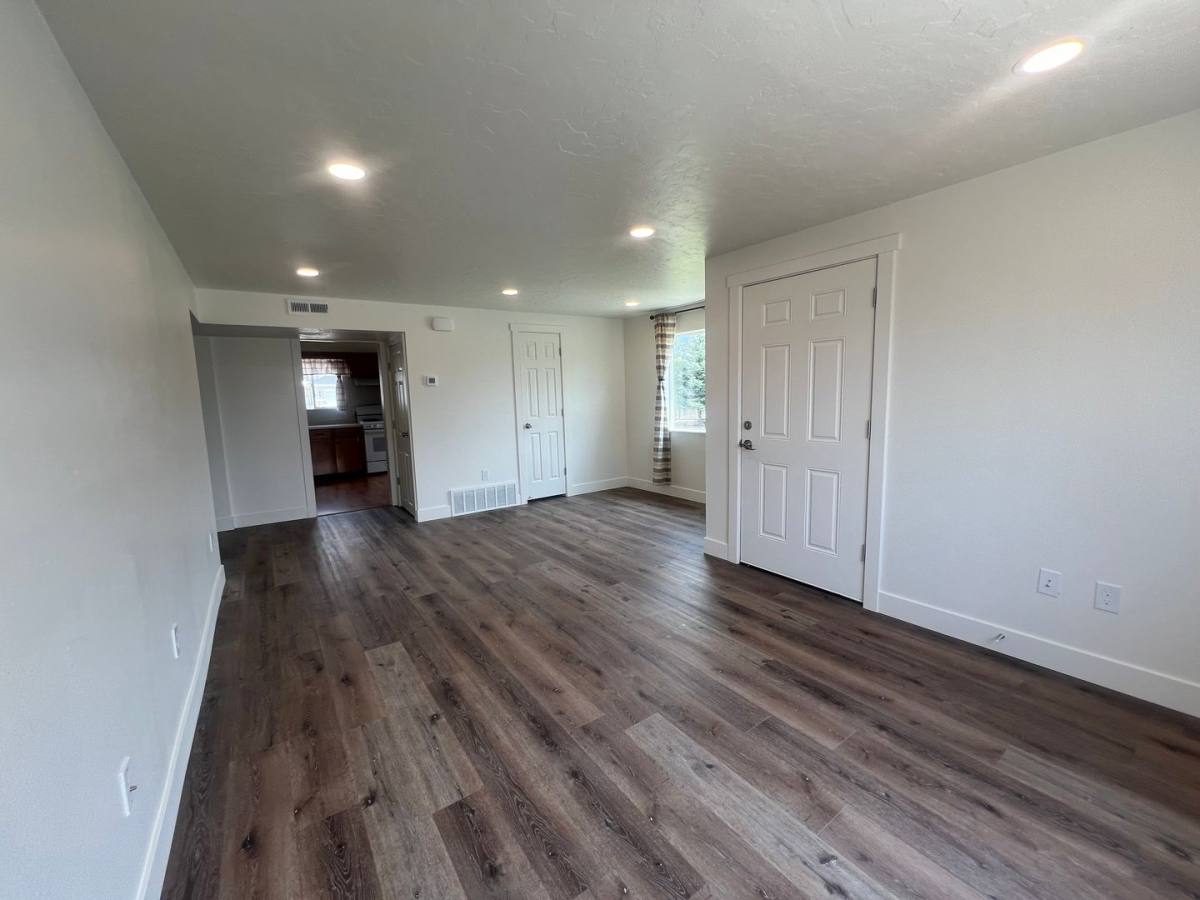 Apartment for rent at 345 E 400 N, Tooele, UT 84074