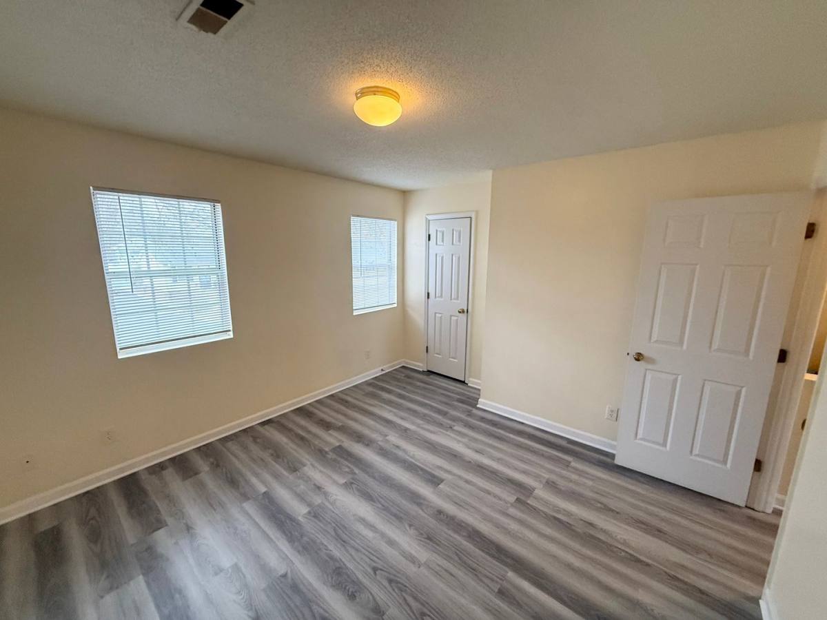 Townhouse for rent at 212 College St, Graham, NC 27253