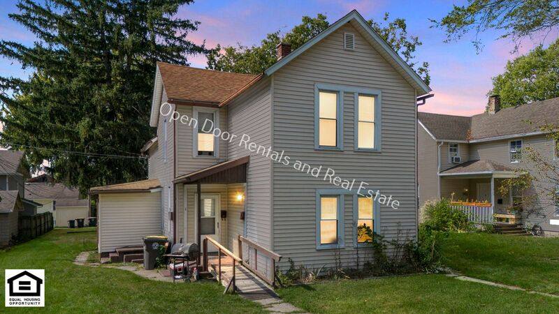 Apartment for rent at 1905 Hillside Ave #1, Fort Wayne, IN 46805