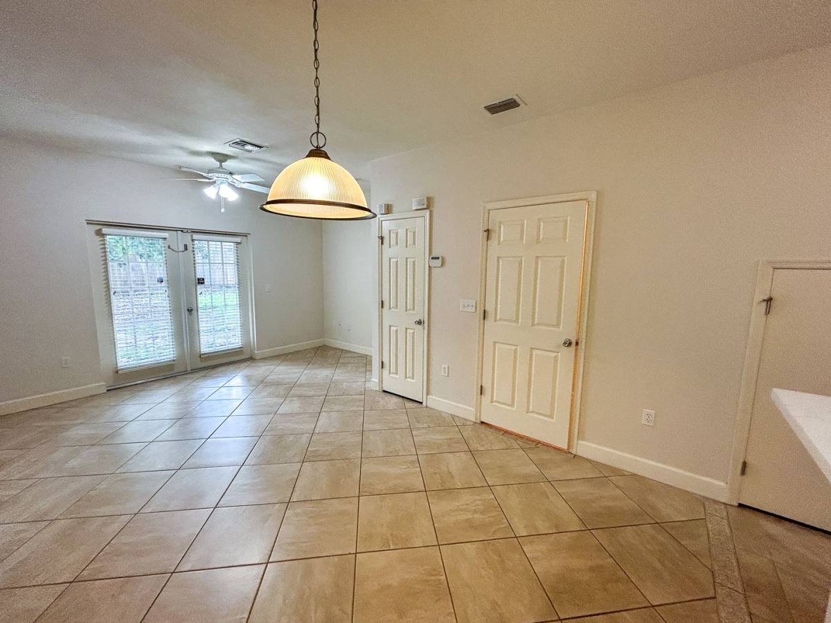 Townhouse for rent at 2951 SW 35th Place, Gainesville, FL 32608