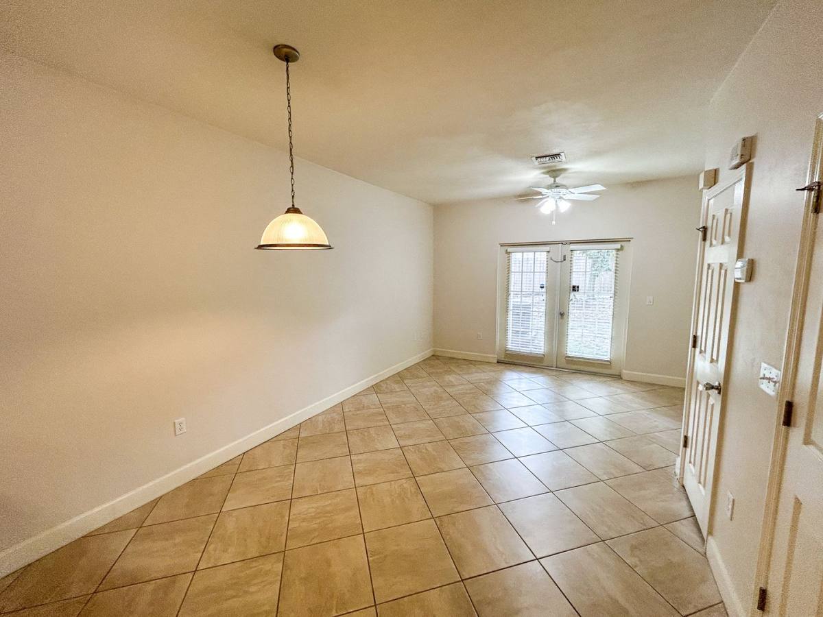 Townhouse for rent at 2951 SW 35th Place, Gainesville, FL 32608