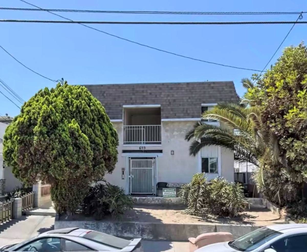 Apartment for rent at 659 W 5th St, San Pedro, CA 90731