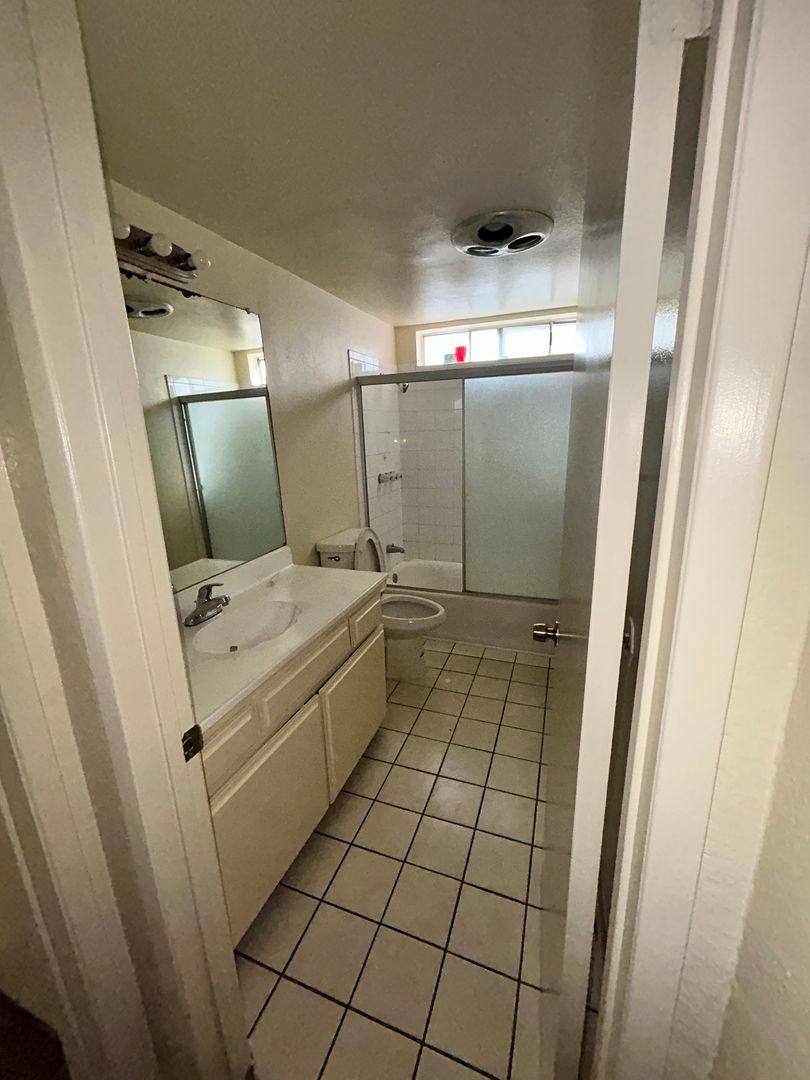 Apartment for rent at 659 W 5th St, San Pedro, CA 90731