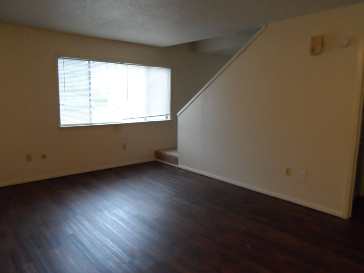 Townhouse for rent at 1400 D Holleman Dr, College Station, TX 77840