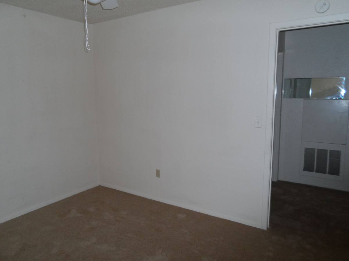 Townhouse for rent at 1400 D Holleman Dr, College Station, TX 77840