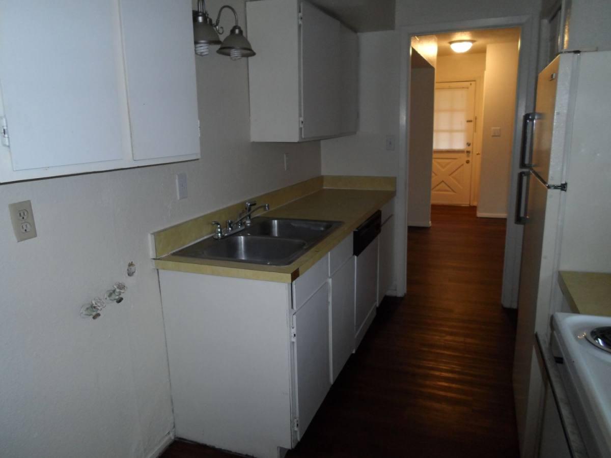 Townhouse for rent at 1400 D Holleman Dr, College Station, TX 77840