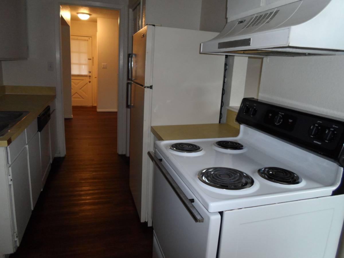 Townhouse for rent at 1400 D Holleman Dr, College Station, TX 77840