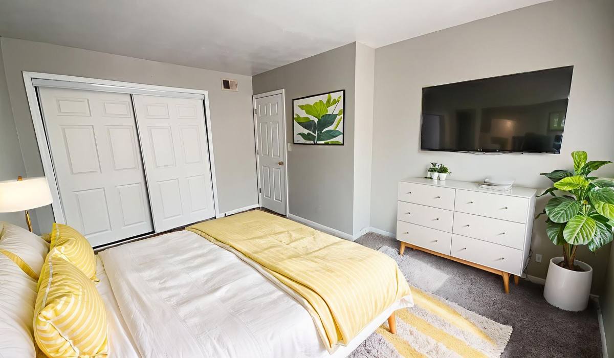 Apartment for rent at 720 W Centennial Ave, Muncie, IN 47303