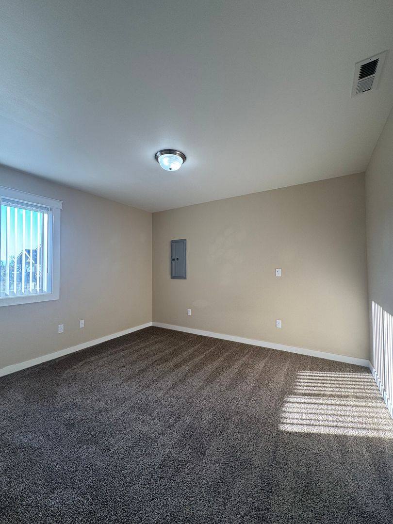 Apartment for rent at 2235 Airport Rd, Ellensburg, WA 98926