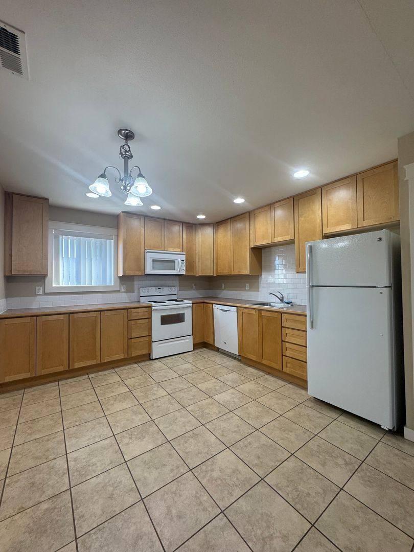 Apartment for rent at 2235 Airport Rd, Ellensburg, WA 98926