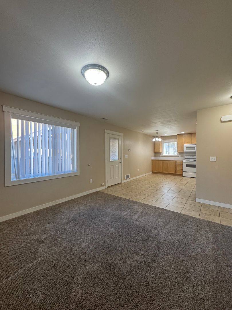 Apartment for rent at 2235 Airport Rd, Ellensburg, WA 98926