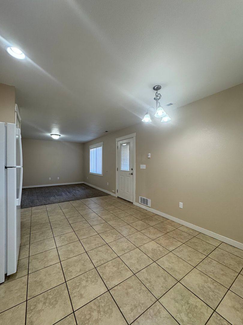 Apartment for rent at 2235 Airport Rd, Ellensburg, WA 98926