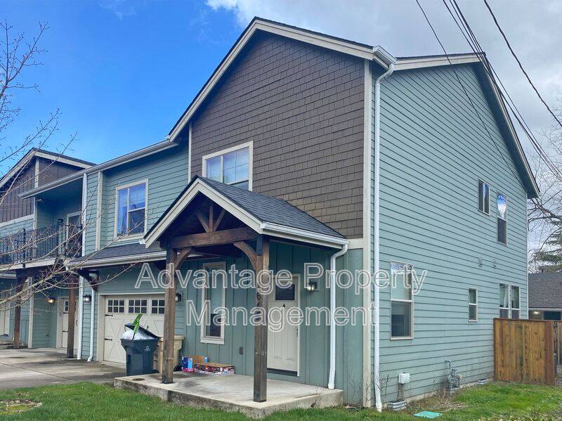 Townhouse for rent at 1645 NW Kings Blvd, Corvallis, OR 97330