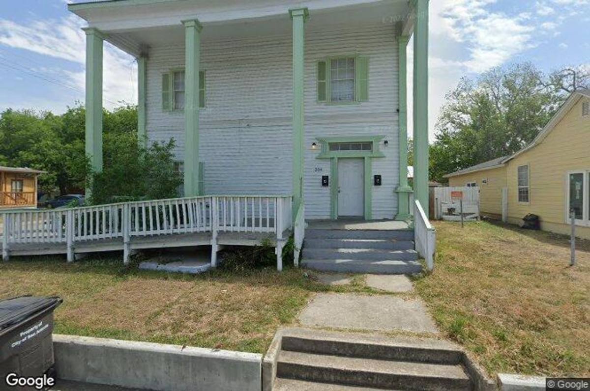Apartment for rent at 204 S Hackberry, San Antonio, TX 78203