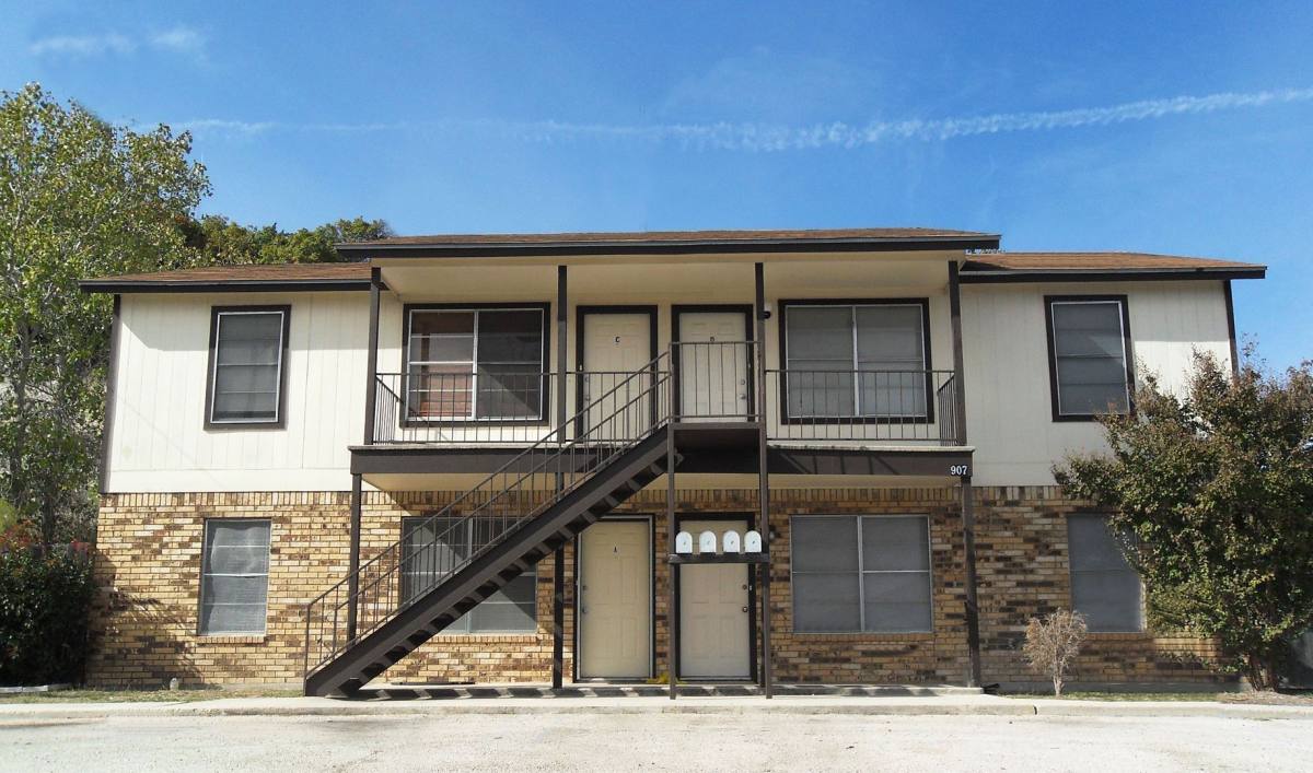 Apartment for rent at 907 N 7th St, Copperas Cove, TX 76522