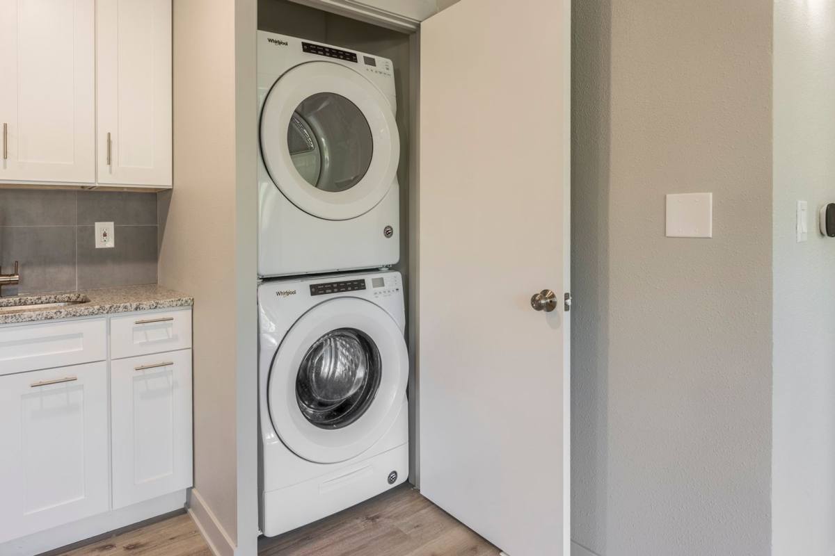 Apartment for rent at 2204 9th St, Charleston, IL 61920