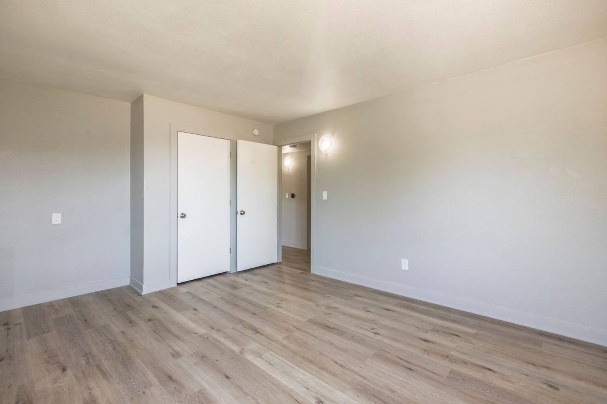 Apartment for rent at 2204 9th St, Charleston, IL 61920