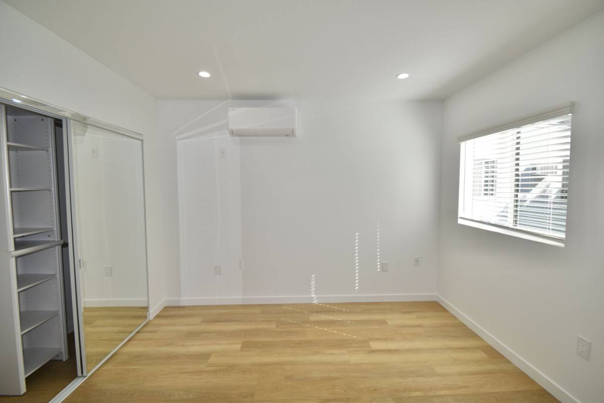 Apartment for rent at 11645 Moorpark St, North Hollywood, CA 91602