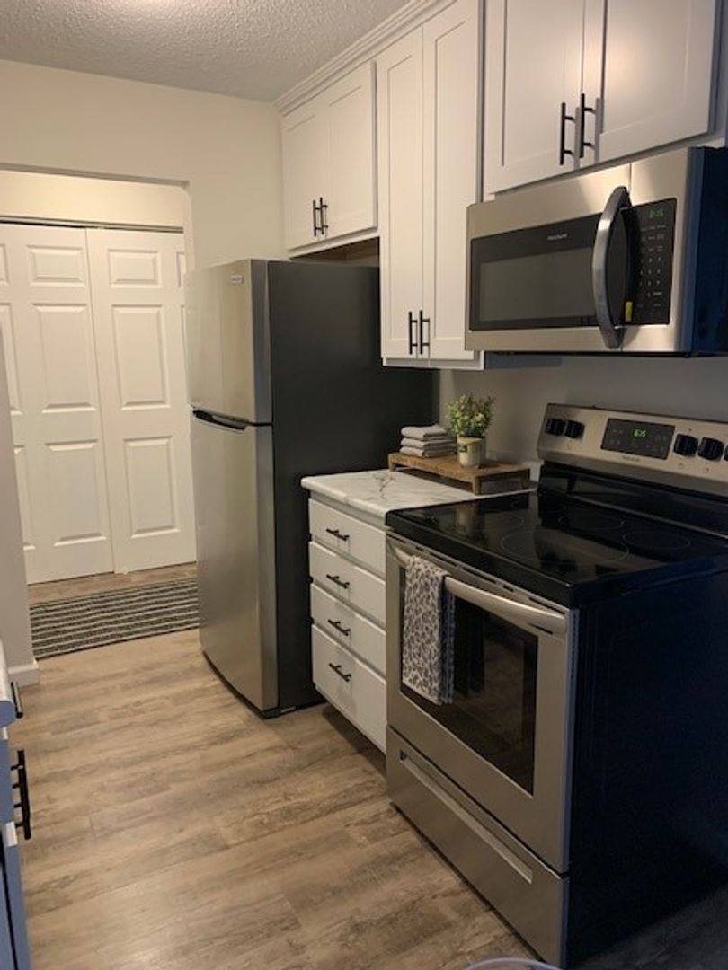 Apartment for rent at 7180 Silver Lake Rd, Saint Paul, MN 55112