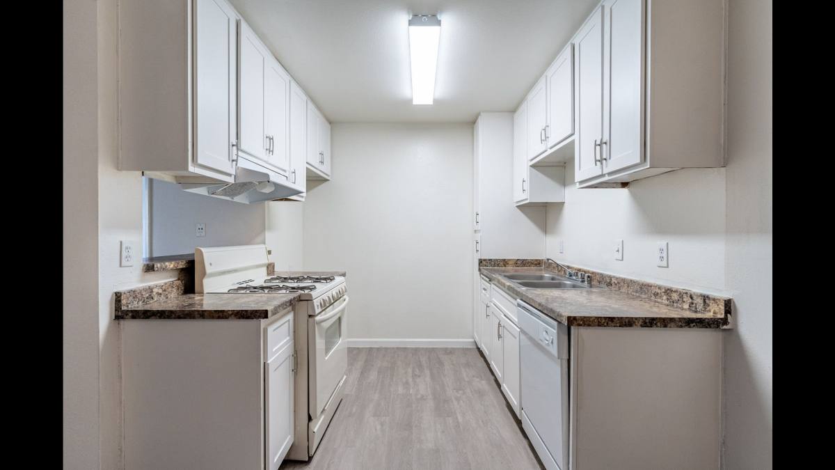 Apartment for rent at 1032 N Lilac Ave, Rialto, CA 92376