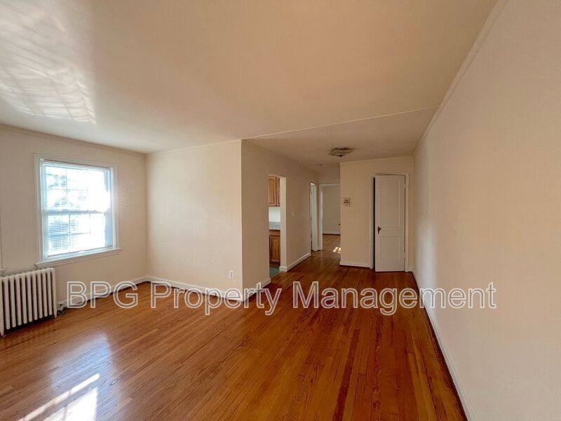 Apartment for rent at 5721 11th St N #7, Arlington, VA 22205