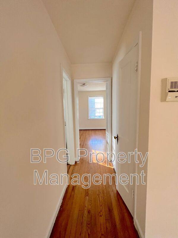 Apartment for rent at 5721 11th St N #7, Arlington, VA 22205