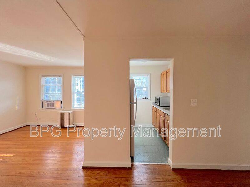 Apartment for rent at 5721 11th St N #7, Arlington, VA 22205