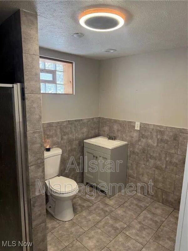 House for rent at 521 E 109th St, Cleveland, OH 44108