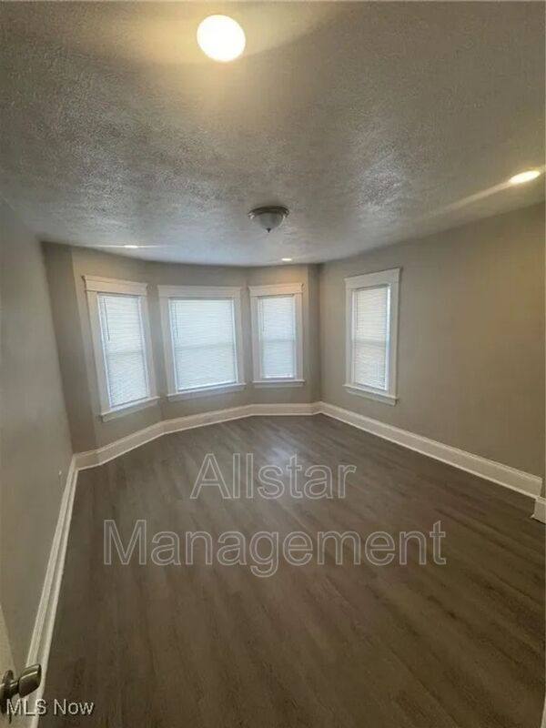 House for rent at 521 E 109th St, Cleveland, OH 44108