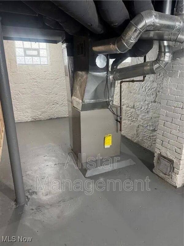 House for rent at 521 E 109th St, Cleveland, OH 44108