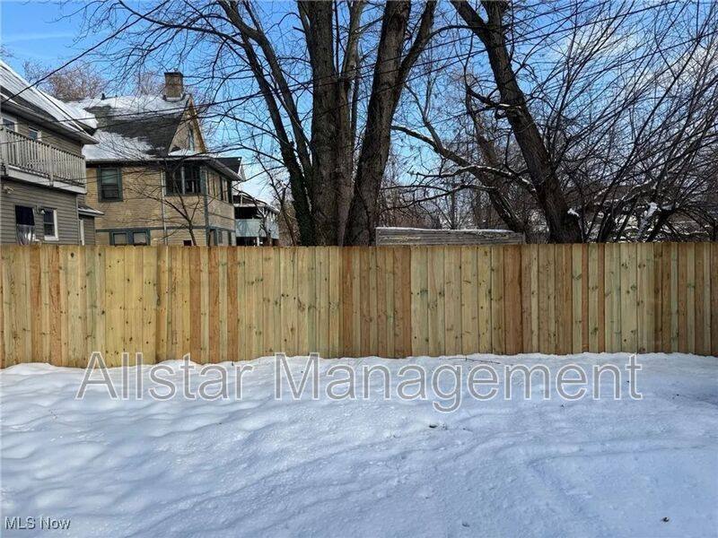 House for rent at 521 E 109th St, Cleveland, OH 44108