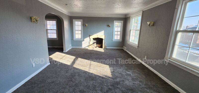 Apartment for rent at 14717 Milverton Rd #UP, Cleveland, OH 44120